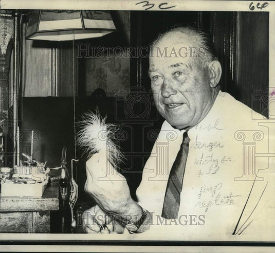 1967 Press Photo Former Boxer Jack Sharkey Making Fishing Flies- Historic Images