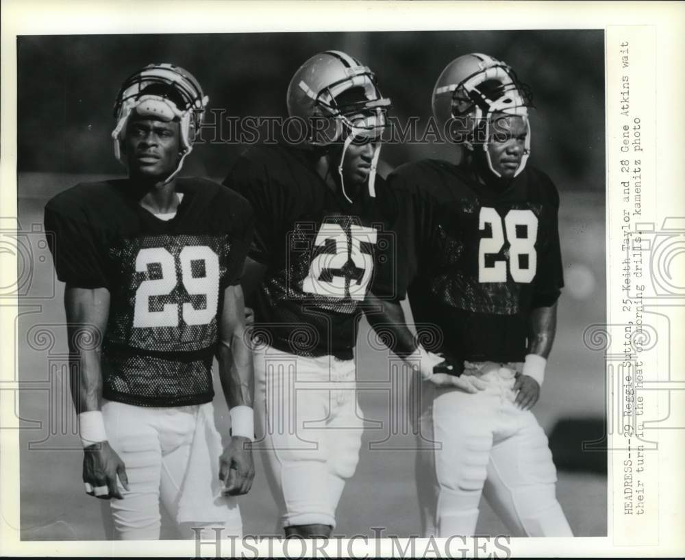 1988 Press Photo New Orleans Saints football players during practice drills- Historic Images