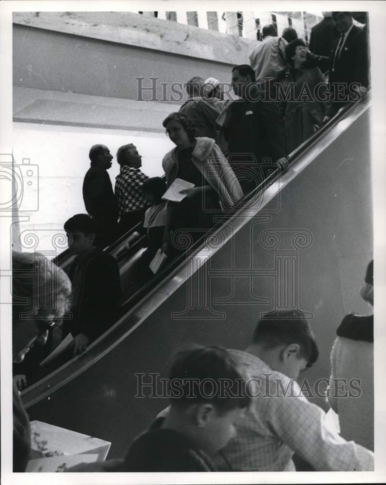 1968 Press Photo Times-Picayune Publishing Company New Plant Open House