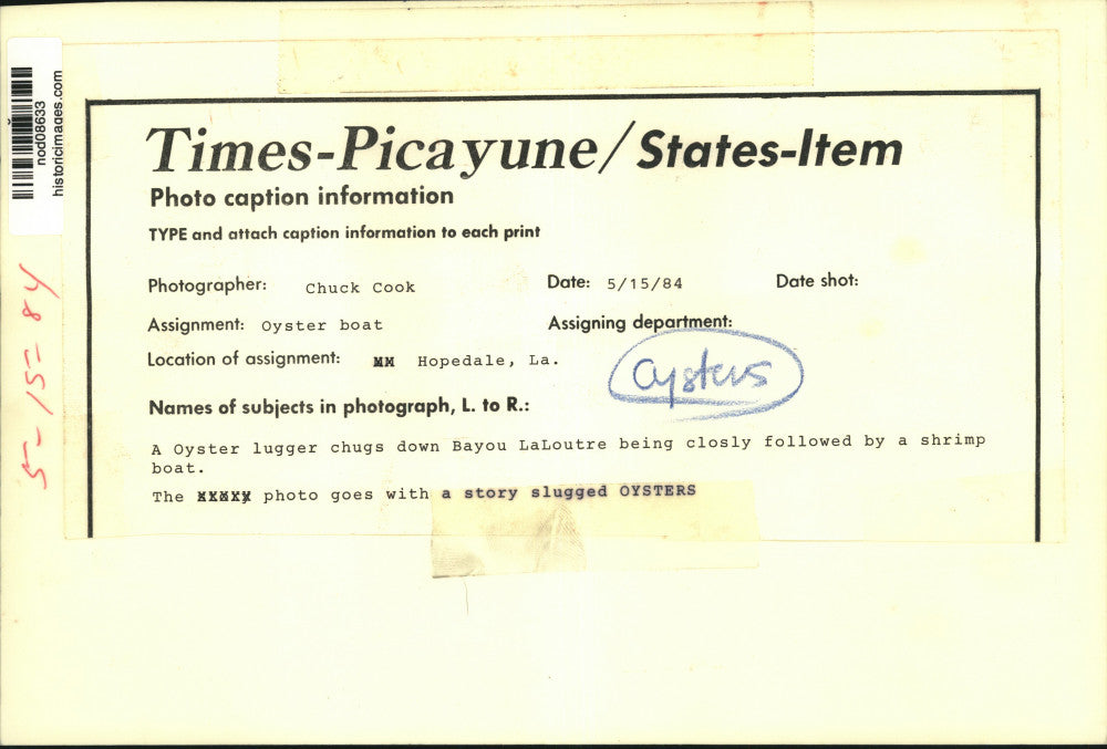 1984 Press Photo Oyster lugger chugs down Bayou Laloutre followed by shrimp boat