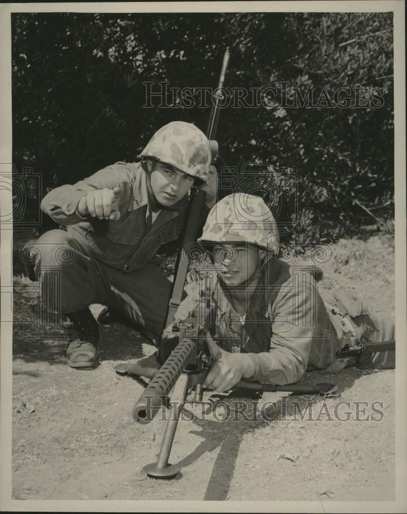 1960 Press Photo Privates First Class Thomas H. Jacob &amp; L. J. Canal in Training