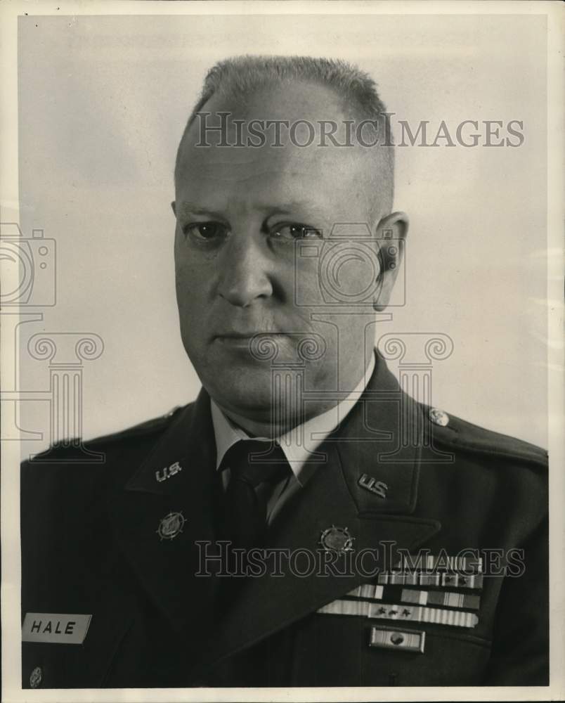 1964 Press Photo Oklahoma native Lt. Colonel Richard V. Hale retires from Army