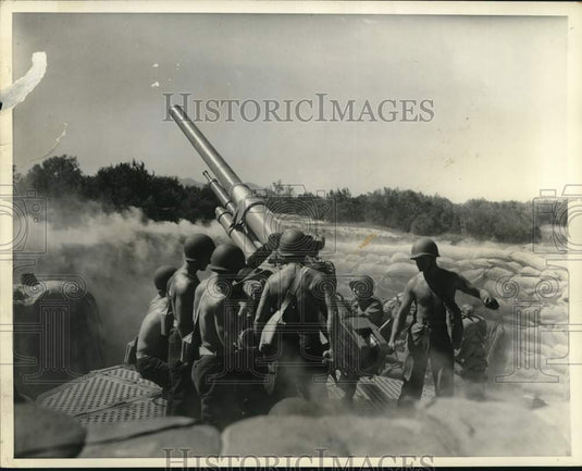 Press Photo American Troops Man Gun during Alert, Australian Coast - nom05767- Historic Images