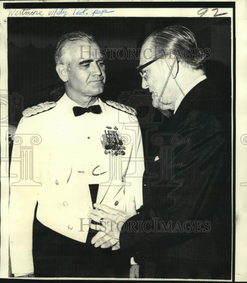 Load image into Gallery viewer, 1970 Press Photo General William Westmoreland speaks at VFW state convention
