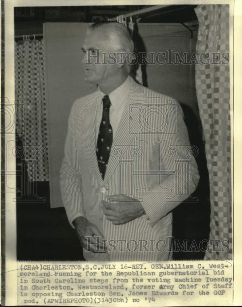 1974 Press Photo Retired General Westmoreland steps from SC voting machine- Historic Images