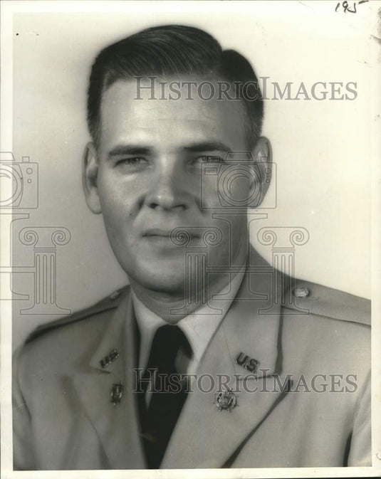1963 Press Photo First Lieutenant George A. Bertsch of New Orleans in Closeup