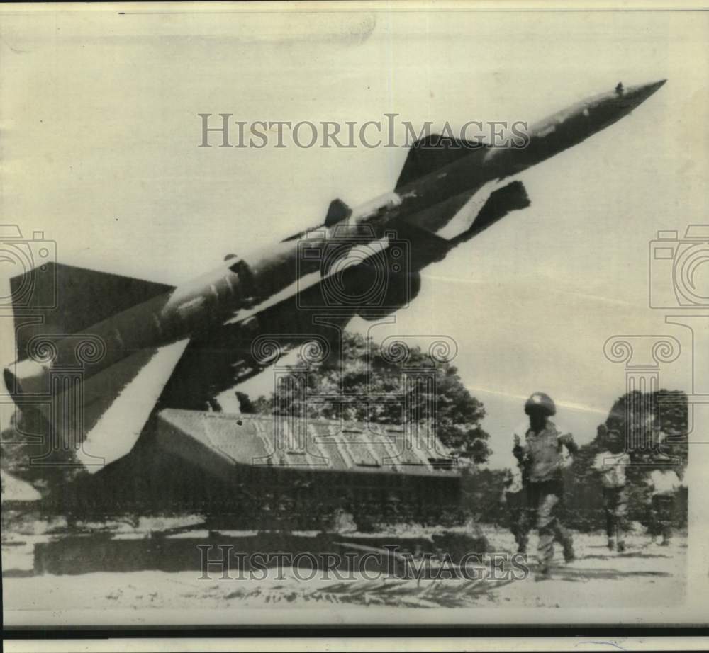 1966 Press Photo North Vietnamese rocket ready for launching - nom08375- Historic Images