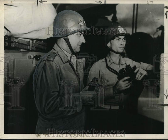1950 Press Photo Joint British-American Tase Force Air raid alert off Korea.- Historic Images