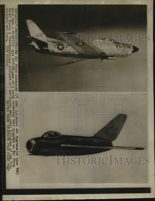 1954 Press Photo U.S. Air Force Sabre Jet Fighter and MIG-15 - nom17473