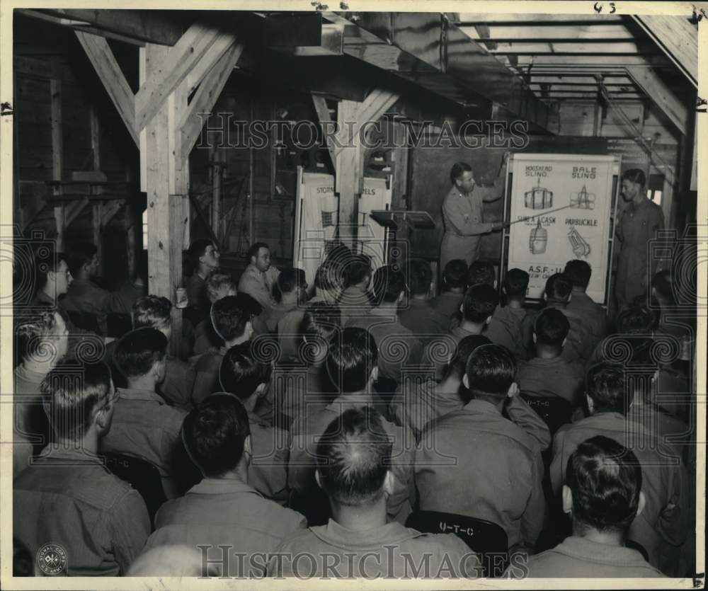 1944 Press Photo T.C. classroom where men hear lectures. - nom18492- Historic Images