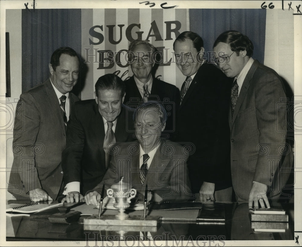 1972 Press Photo New Orleans Mid-Winter Sports Association new officers- Historic Images