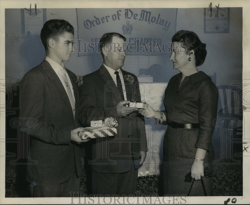 Load image into Gallery viewer, 1959 Press Photo Wilson Russell honored at Order of DeMolay ceremonies in Gretna
