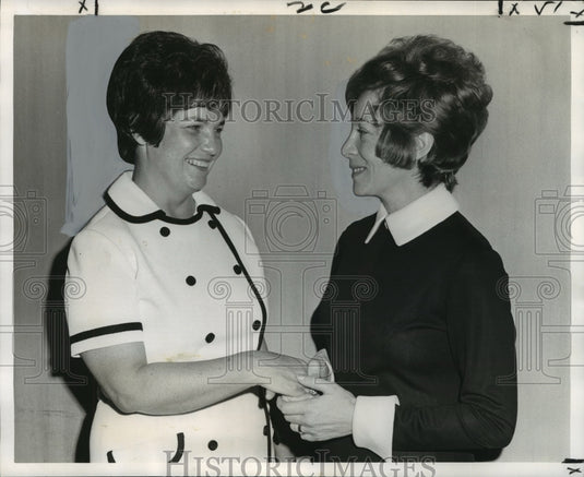1973 Press Photo Newcomers Club of New Orleans officers at a luncheon meeting- Historic Images