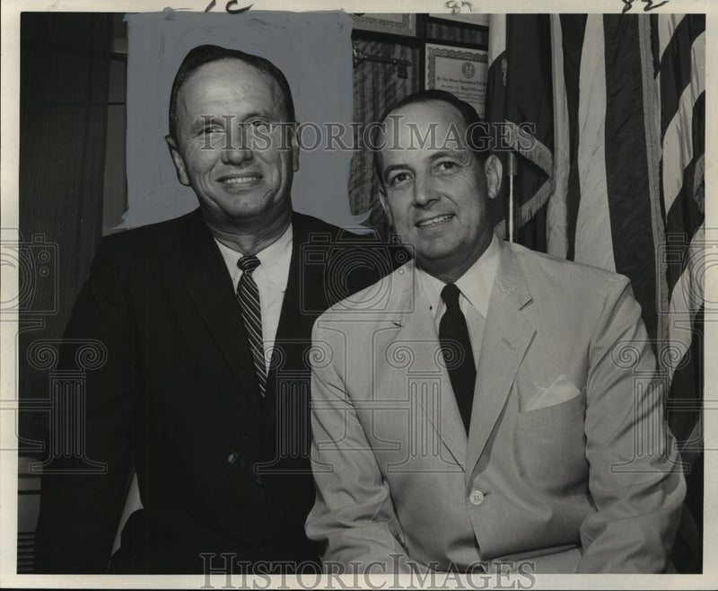 Load image into Gallery viewer, 1959 Press Photo Alexander Mayor George Bowdon Jr. &amp; Mayor deLesseps Morrison
