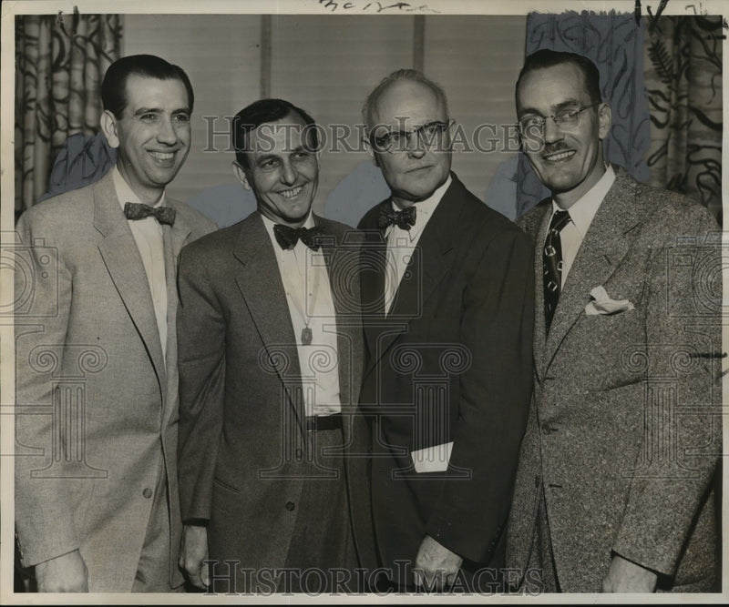 Load image into Gallery viewer, 1954 Press Photo Professional Photographers Association of Louisiana officers
