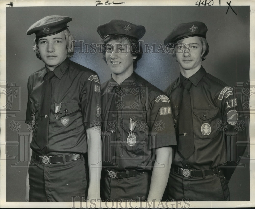 1974 Press Photo Proud new Eagles of the Boy Scouts of America- Historic Images