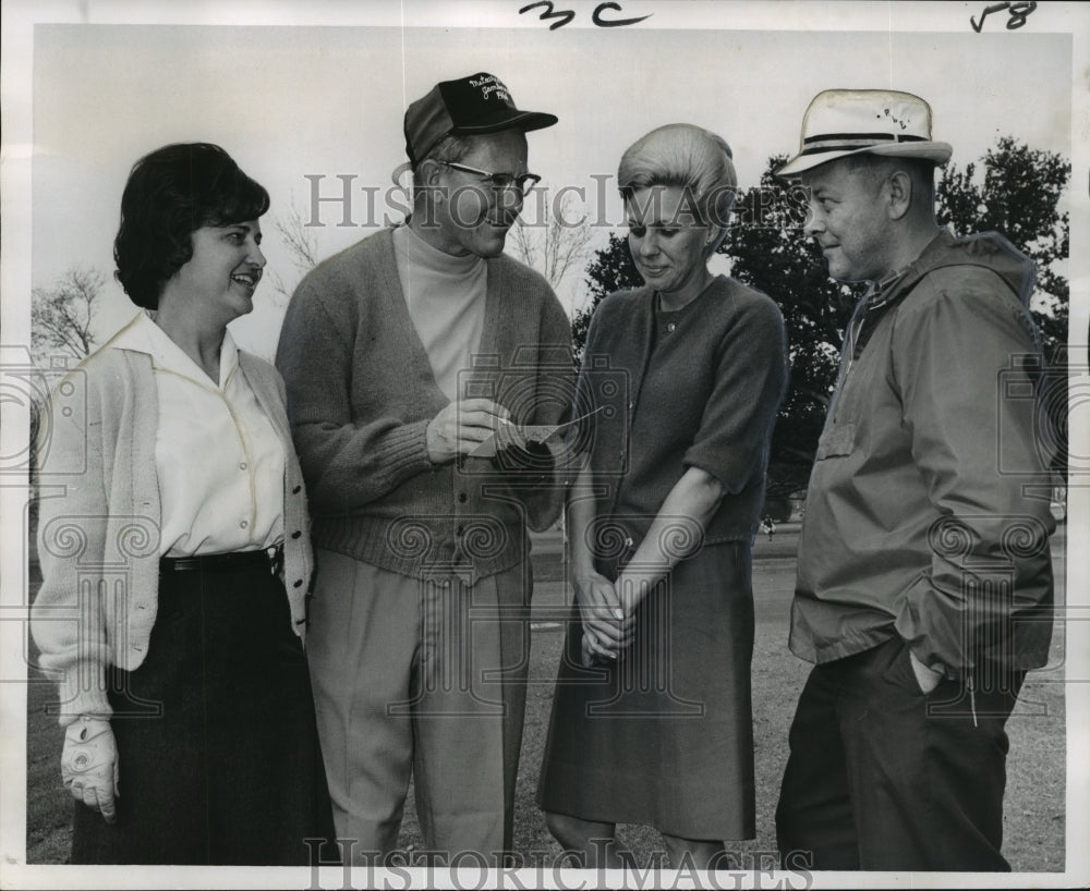 1966 Press Photo The women golfers of the New Orleans Country Club - noo00421