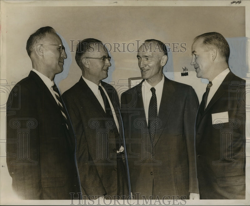 Load image into Gallery viewer, 1961 Press Photo Officers of United States Forest Service at National Meeting
