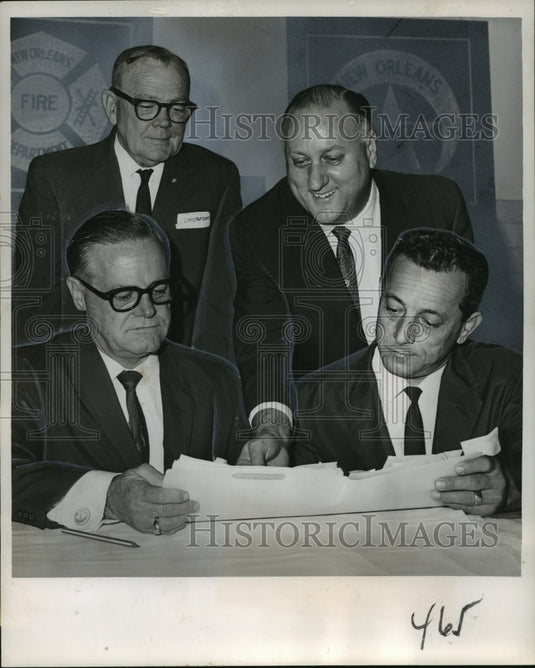 1964 Press Photo Leaders of Peace Officers of Orleans Parish at Meeting