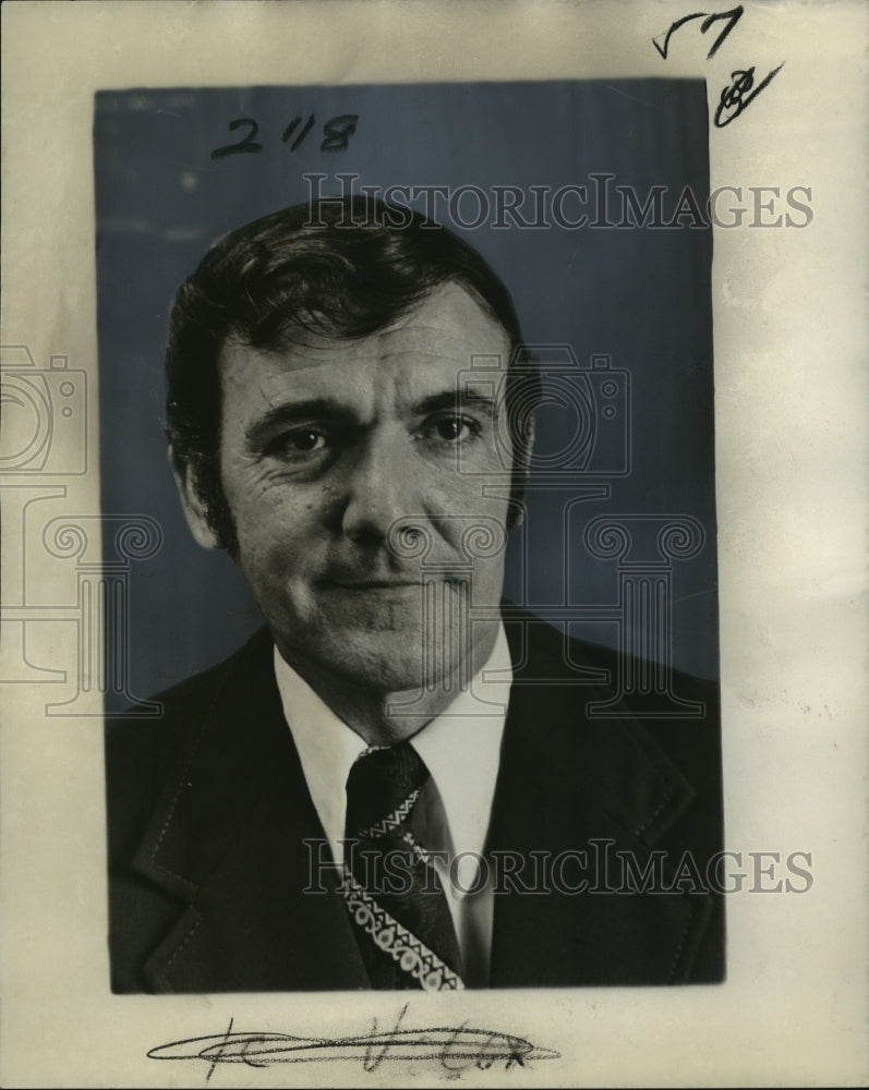 1975 Press Photo Executive -  H.J. Boudreaux III- Historic Images