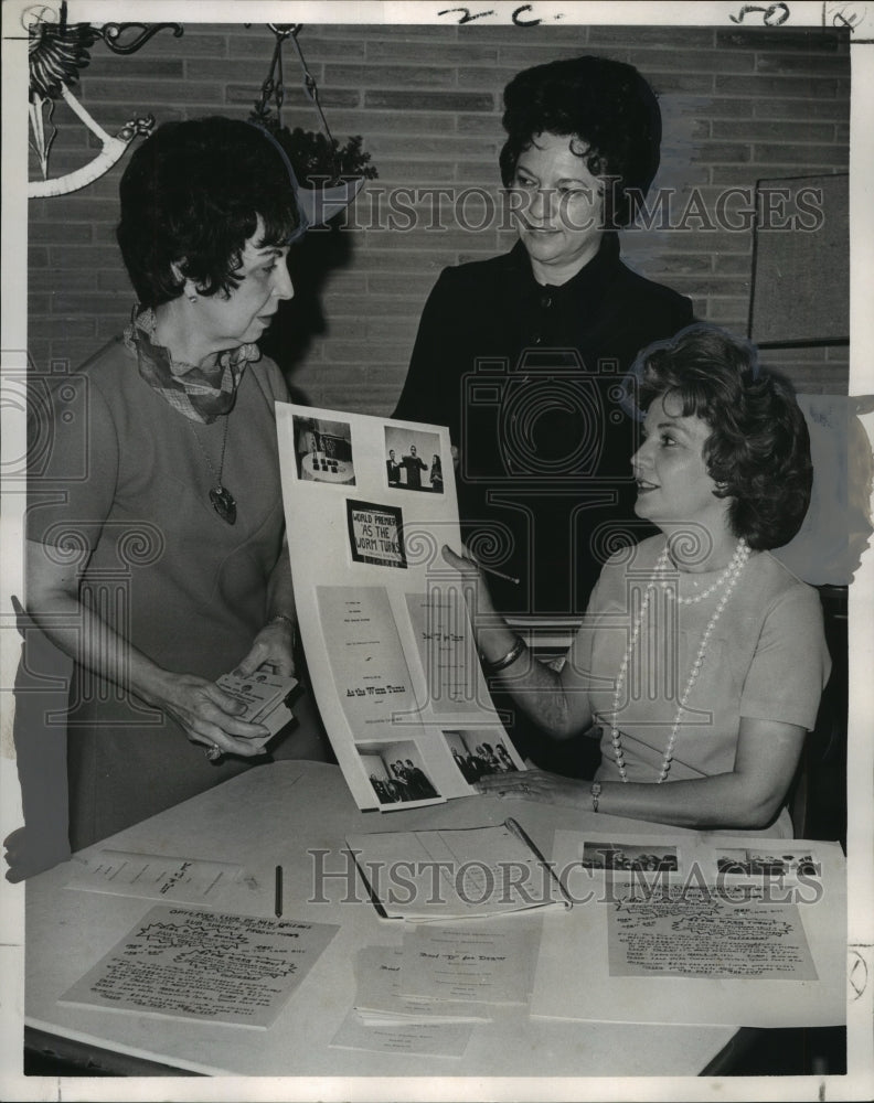 1971 Press Photo Opti-Mrs Club of New Orleans sponsor a benefit show- Historic Images