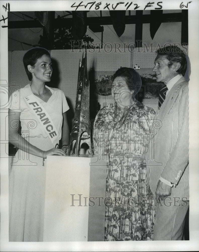 1976 Press Photo Opening of the France-Louisiana Crafts Festival- Historic Images