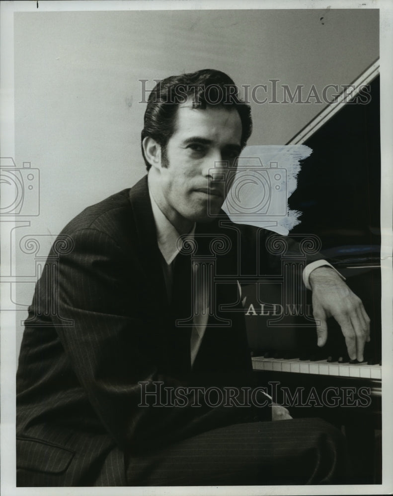 1970 Press Photo Concert pianist Coleman Blumfield - Historic Images