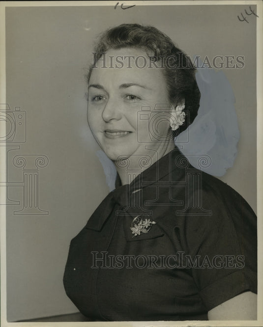 1957 Press Photo Mrs. Leo B. Blessing - noo01177