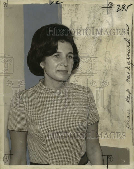 1969 Press Photo Mrs Owen Bresler of New Orleans Jewish Welfare Fund - noo01402