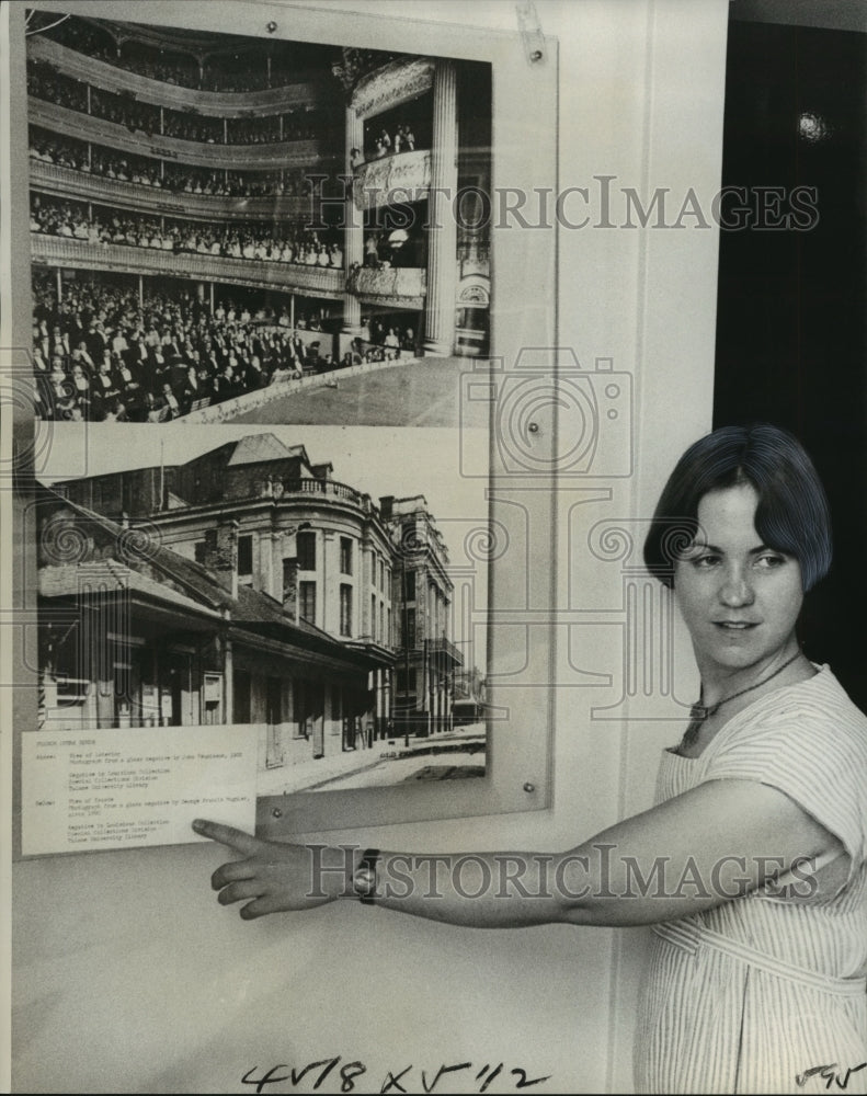 1976 Press Photo Tour guide Jody Blake of Gallier House shows French Opera House