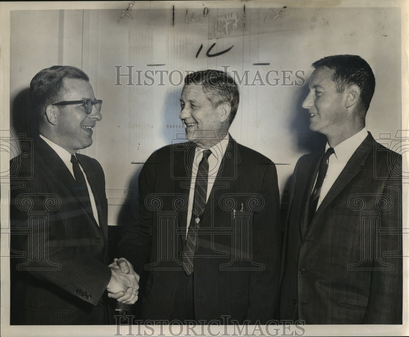 Load image into Gallery viewer, 1964 Press Photo Dr. Daniel Blain, president American Psychiatric Association
