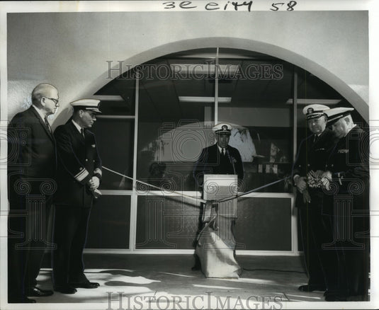 1966 Press Photo The Navy Exchange building dedication ceremony, Callender Field