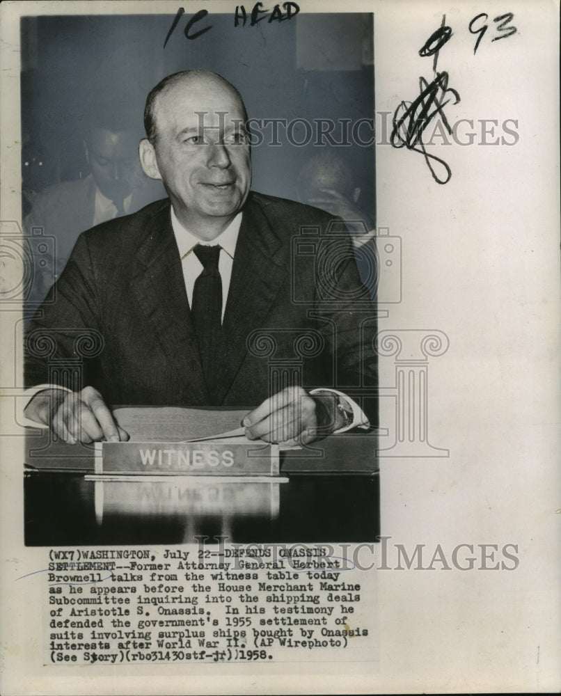 1958 Press Photo Former Attorney General Herbert Brownell talks as a witness