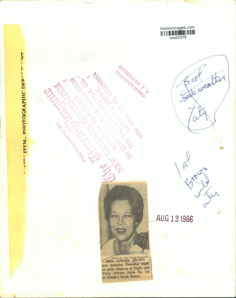 1966 Press Photo Mrs. Connie Brown, petit chapeau of Orleans Salon No. 114