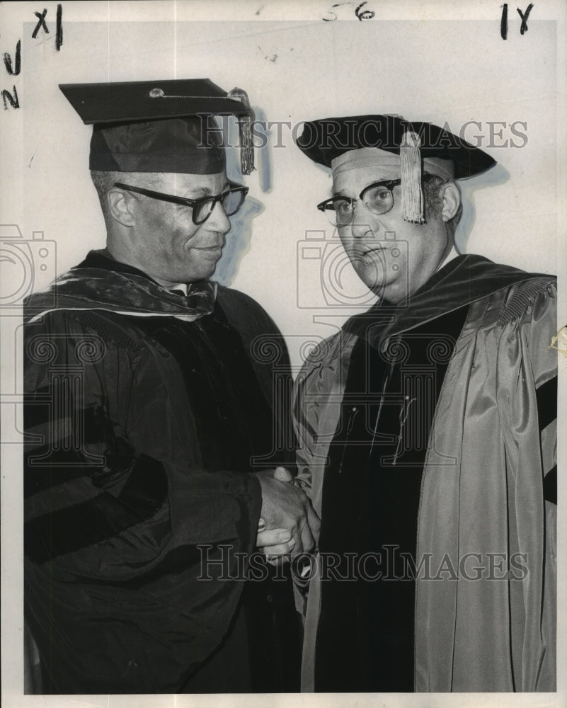 1970 Press Photo Dr. Broadus N. Butler, Dr. Theodore Lawless, Dillard Univ.- Historic Images