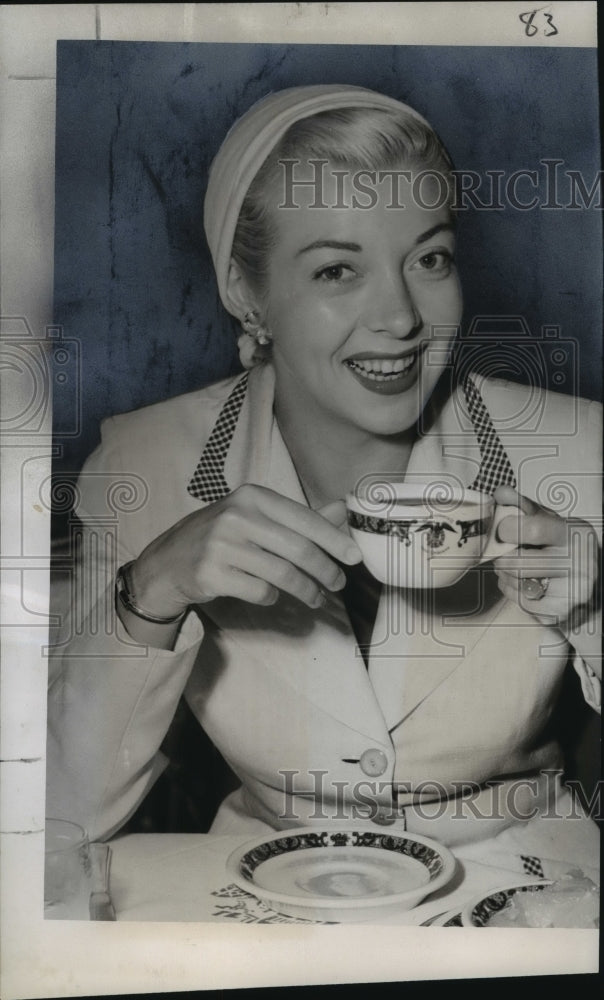 1953 Press Photo Pamela Britton in "Guys and Dolls" - noo02465