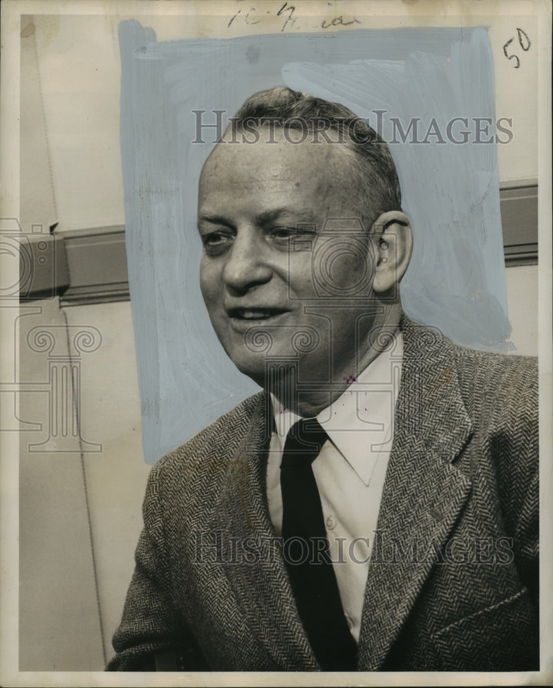 Load image into Gallery viewer, 1954 Press Photo Admiral Arleigh A. Burke - noo02541
