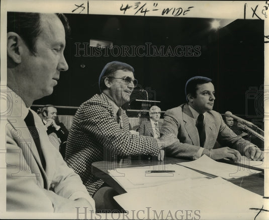 1974 Press Photo Baseball leaders Billy Connick & Joseph Canizaro at City Hall- Historic Images