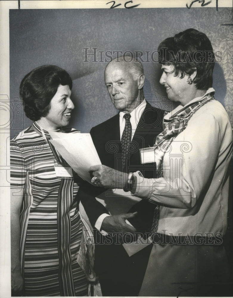 1970 Press Photo Rosemary Higgins Cass, Winslow Cartlon, Mrs. Charles Stich- Historic Images