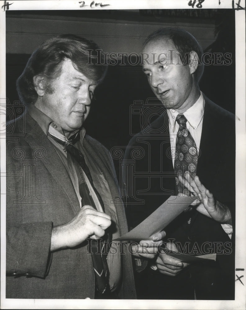 Load image into Gallery viewer, 1971 Press Photo New Repertory Theater director Jacques Cartier &amp; James Bernard
