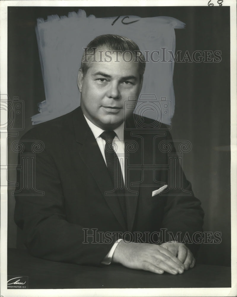 1973 Press Photo National Crushed Stone Association president William L. Carter- Historic Images