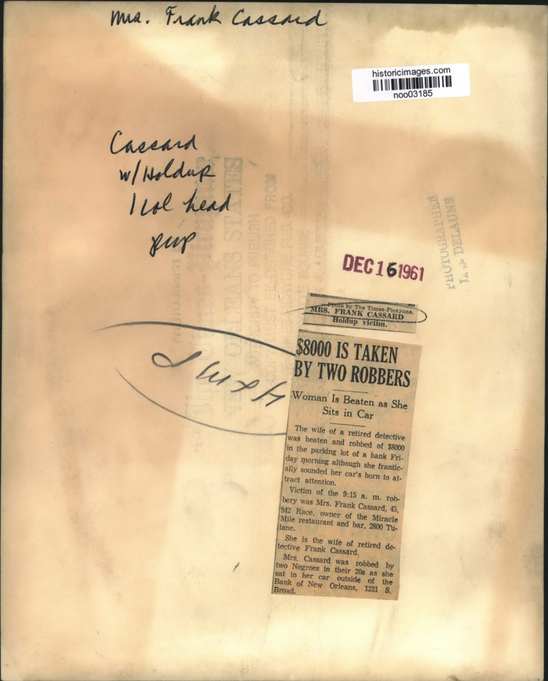 Load image into Gallery viewer, 1961 Press Photo Mrs. Frank Cassard, beaten &amp; robbed in the parking lot of bank
