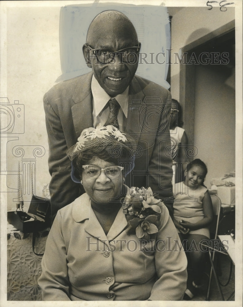 1972 Press Photo Mr. and Mrs. George Brown celebrate 50th wedding anniversary- Historic Images