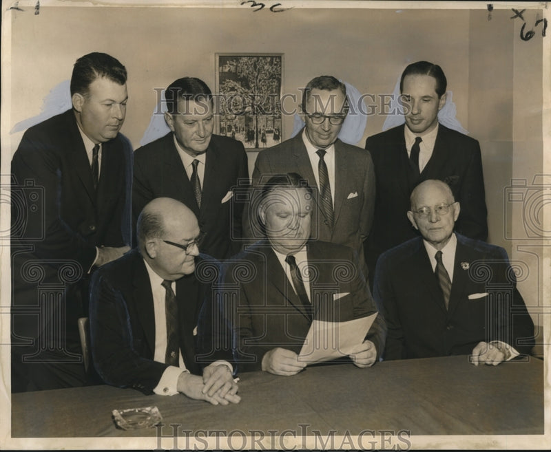 Load image into Gallery viewer, 1963 Press Photo International House Officers for 1964, with Henry Zac Carter
