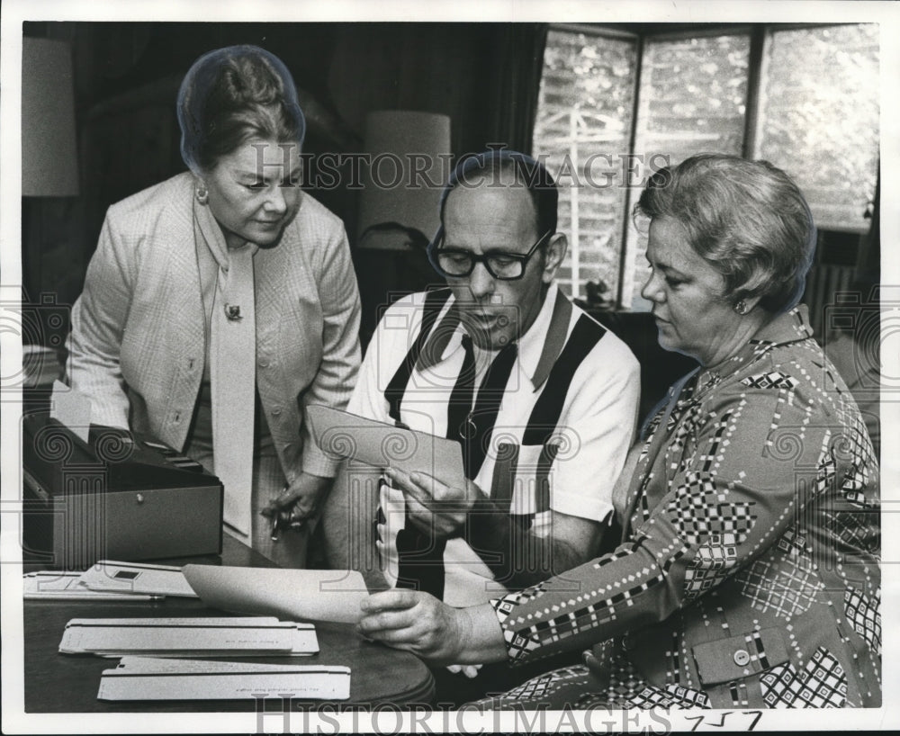 1975 Press Photo Stroke Victim William Berbuesse Helped with Speech, New Orleans