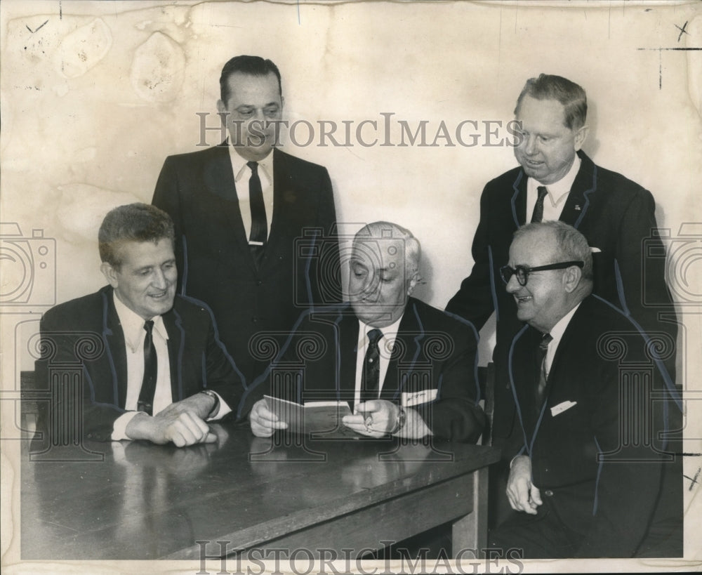 1968 Press Photo Southern Amateur Athletic Union Officials&#39; Club Meeting- Historic Images