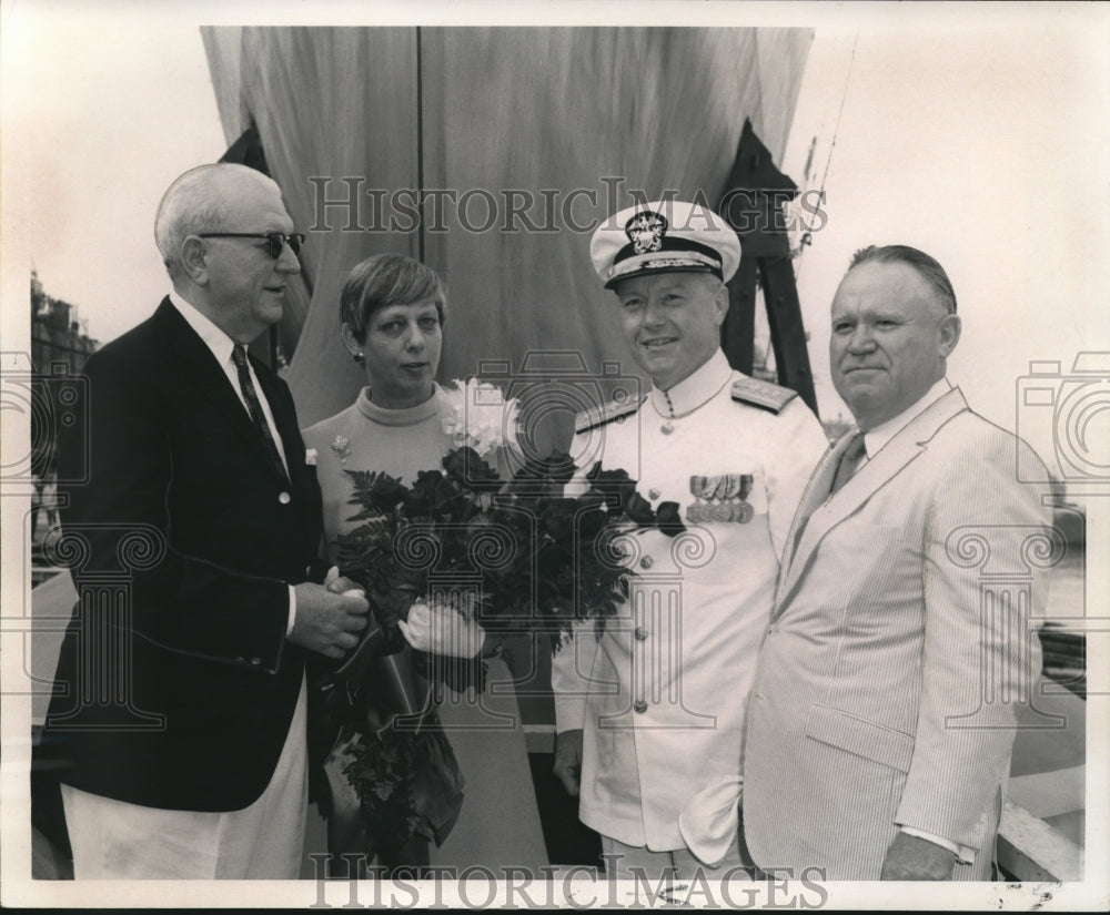 1969 Press Photo F. Edward Hebert, Mrs. Robert J. Morgan and Others at Ceremony