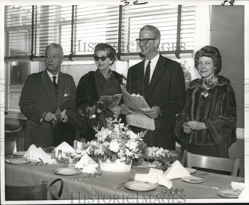 Load image into Gallery viewer, 1961 Press Photo Burke's and Freeman's at luncheon to honor Sheela Burke
