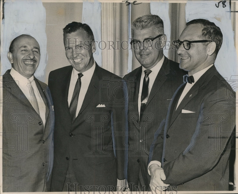 Load image into Gallery viewer, 1964 Press Photo New Orleans mosquito control director George T. Carmichael
