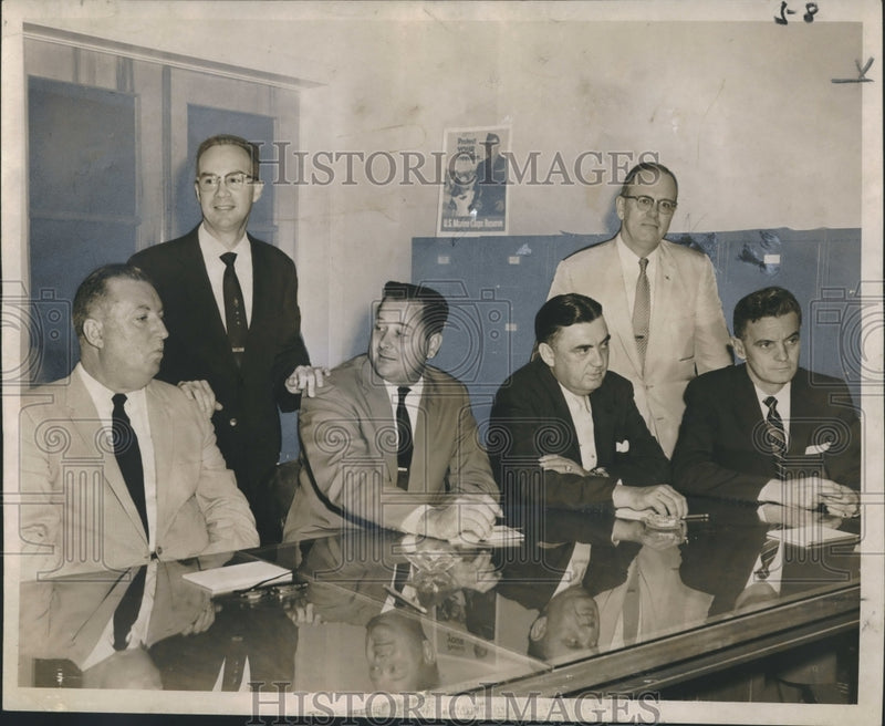 Load image into Gallery viewer, 1958 Press Photo Attending an investigation meeting of school lunch funds
